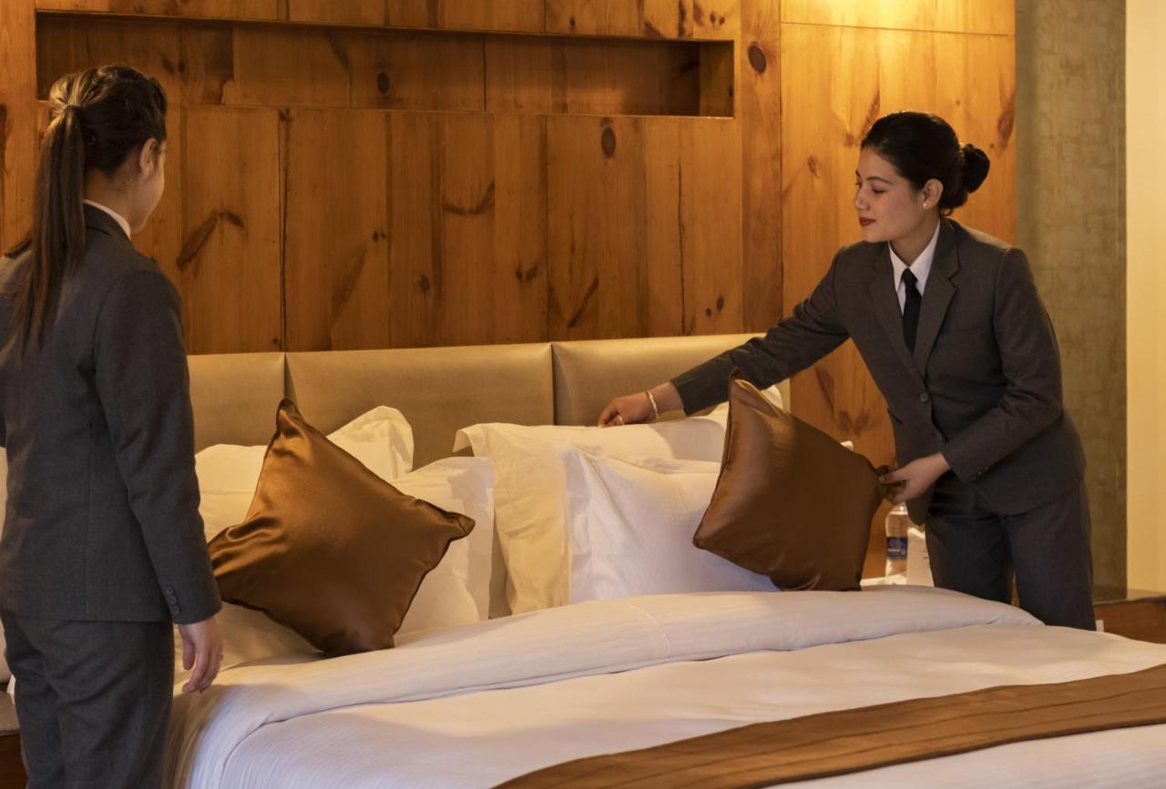 Golden Fern Resort Shimla Bagian luar foto