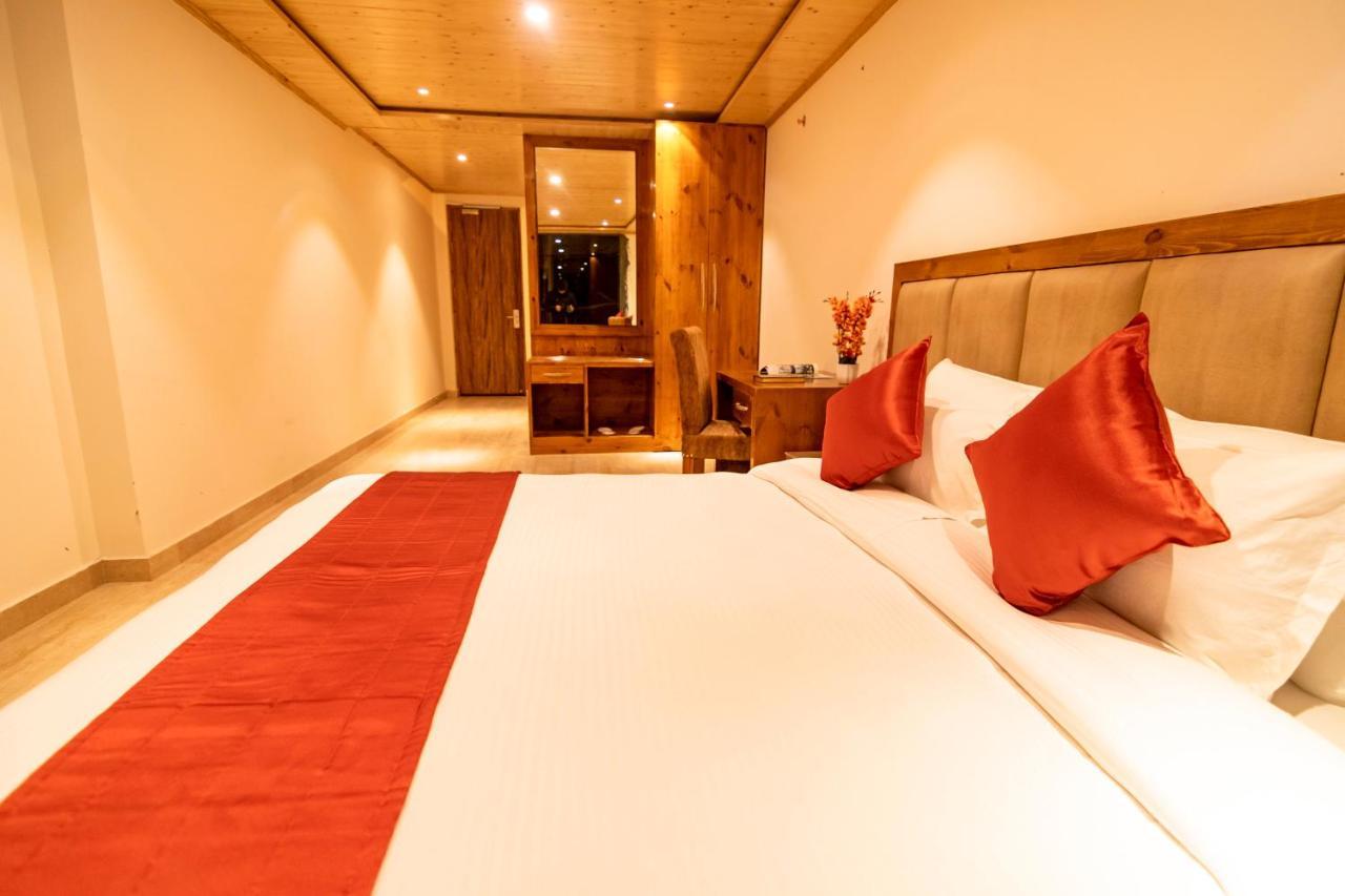 Golden Fern Resort Shimla Bagian luar foto