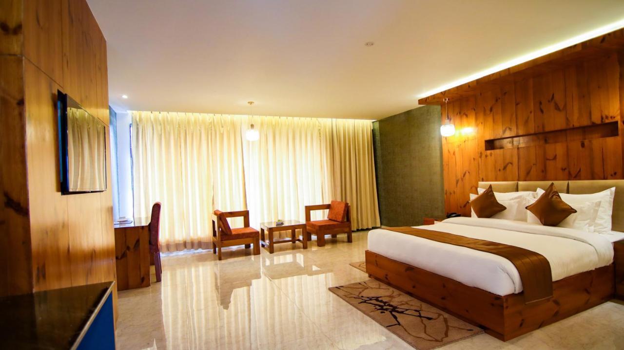 Golden Fern Resort Shimla Bagian luar foto