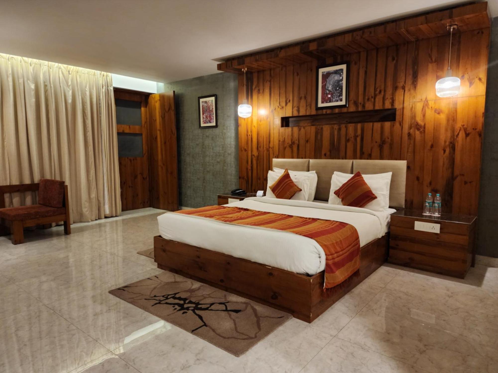 Golden Fern Resort Shimla Bagian luar foto