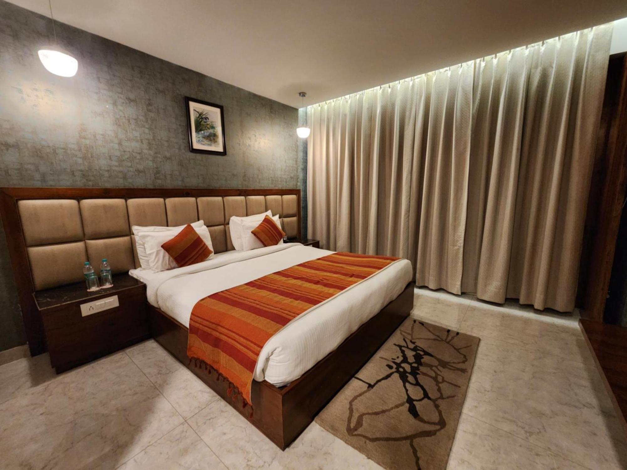 Golden Fern Resort Shimla Bagian luar foto