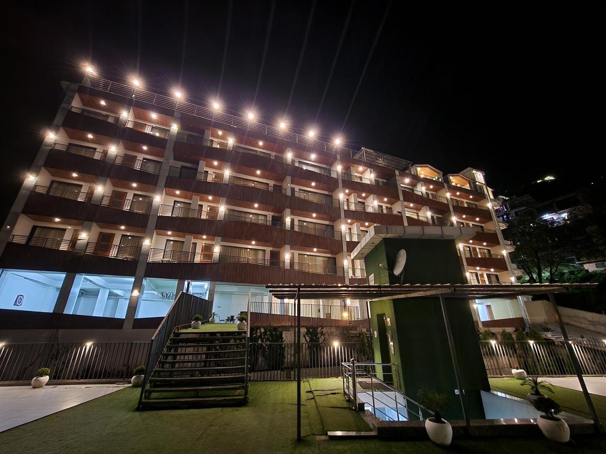 Golden Fern Resort Shimla Bagian luar foto