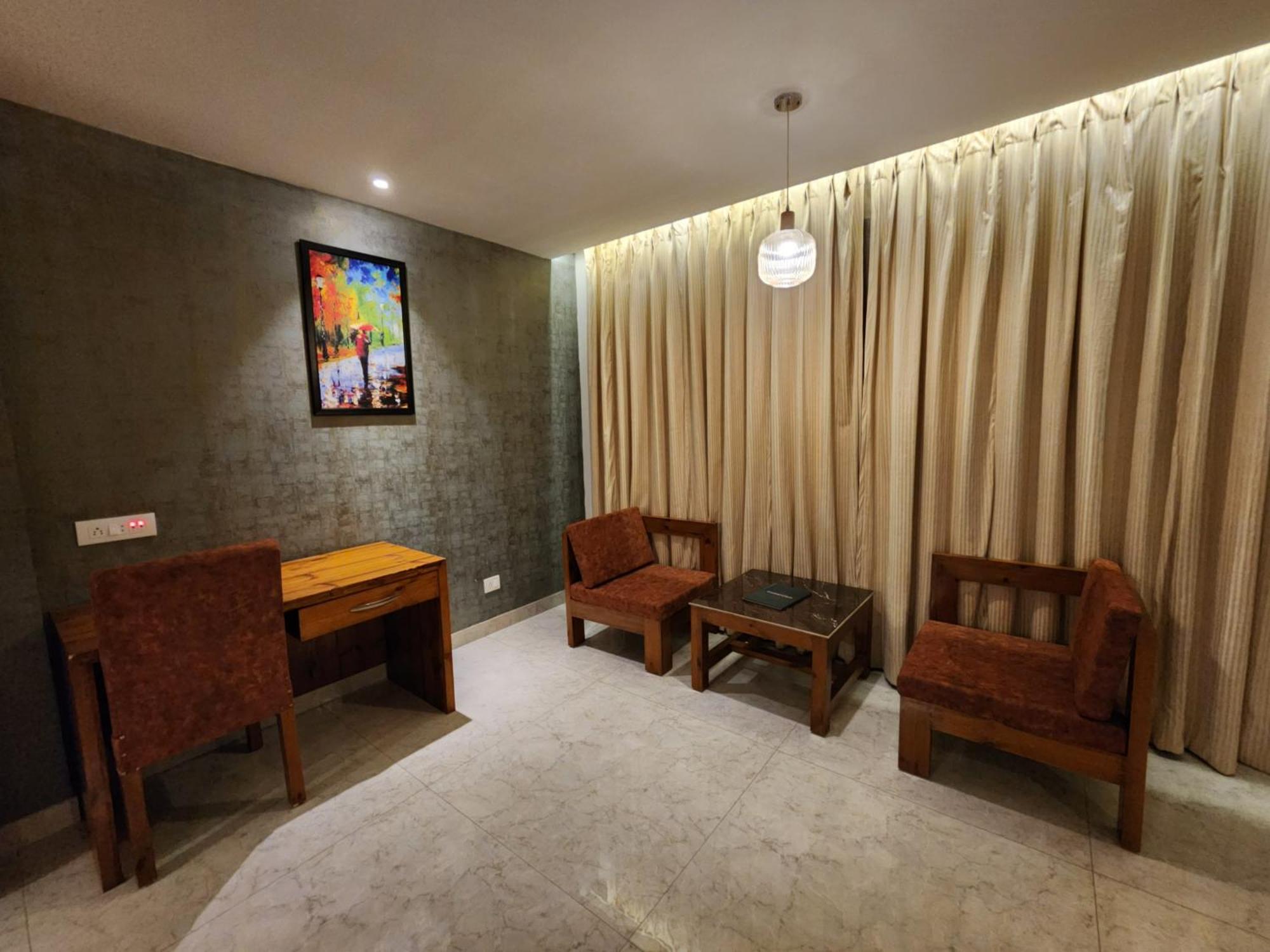 Golden Fern Resort Shimla Bagian luar foto